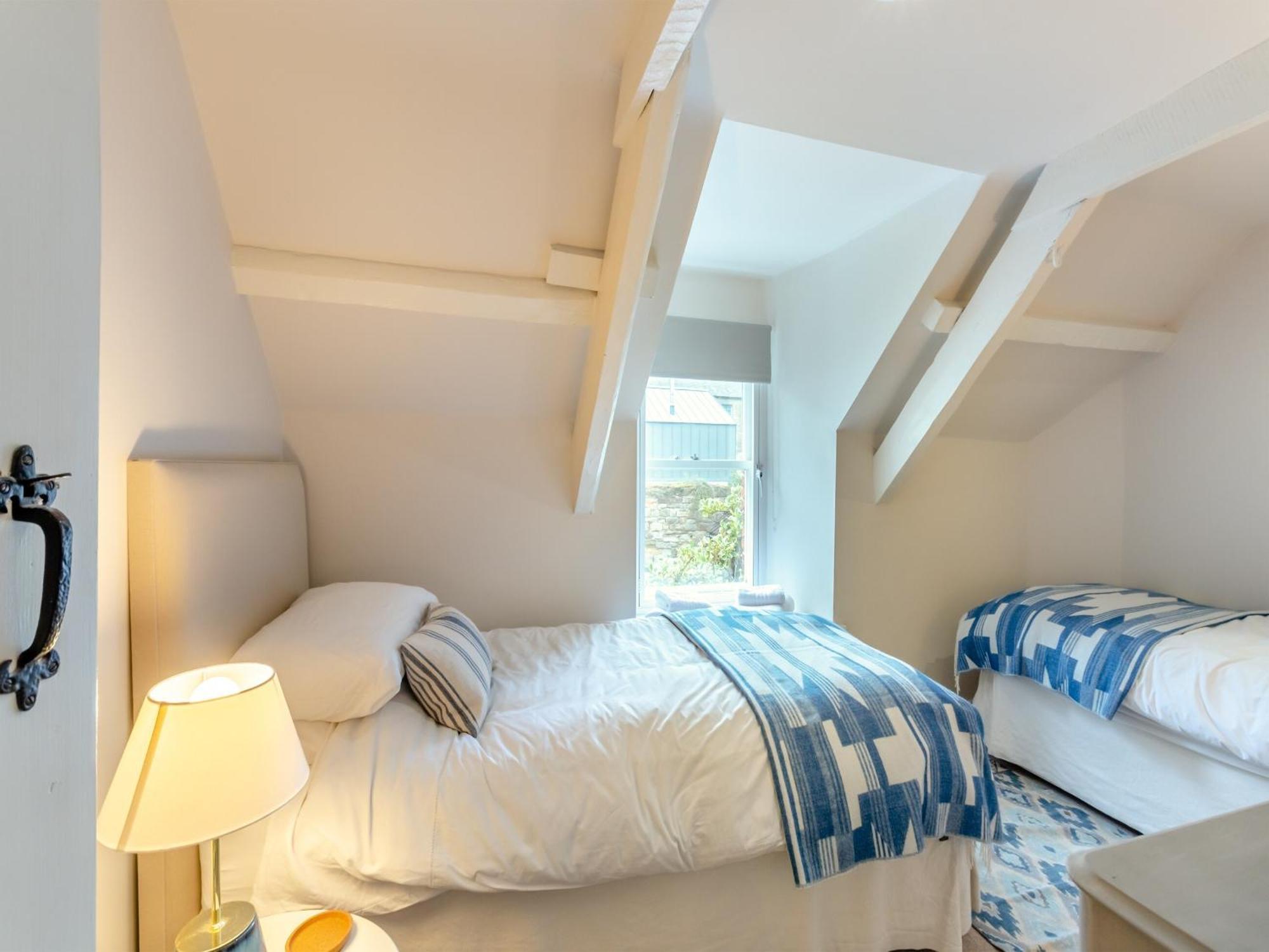 Jasmine Cottage Алнмут Экстерьер фото
